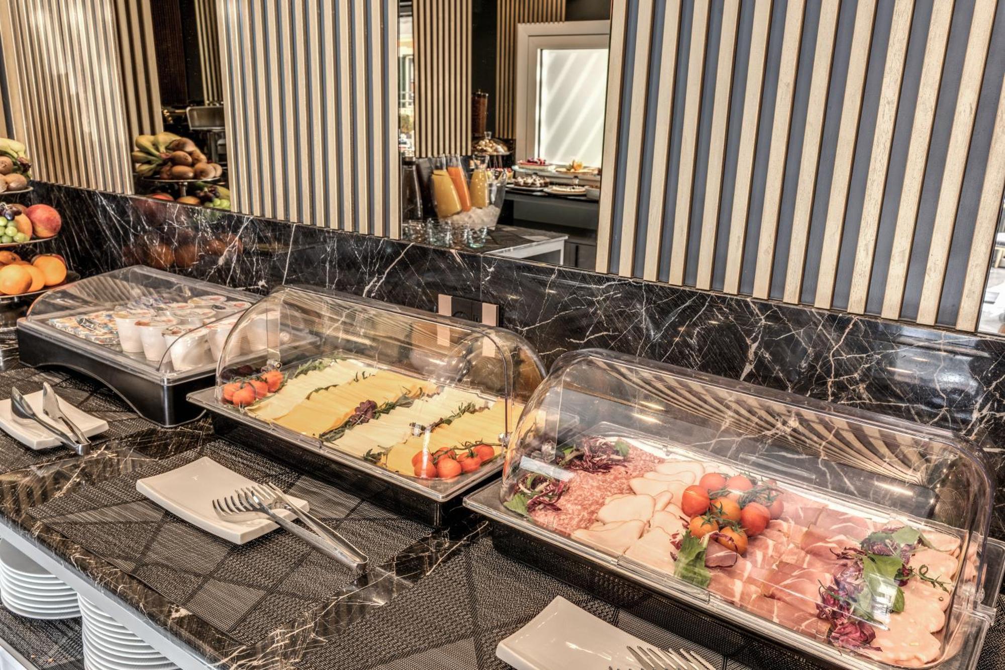 Cc Palace Hotel Рим Екстер'єр фото